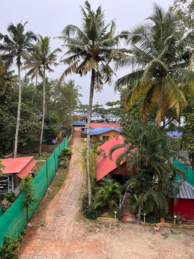 Mohans Ayurvedic Beach Resort 瓦尔卡拉 外观 照片